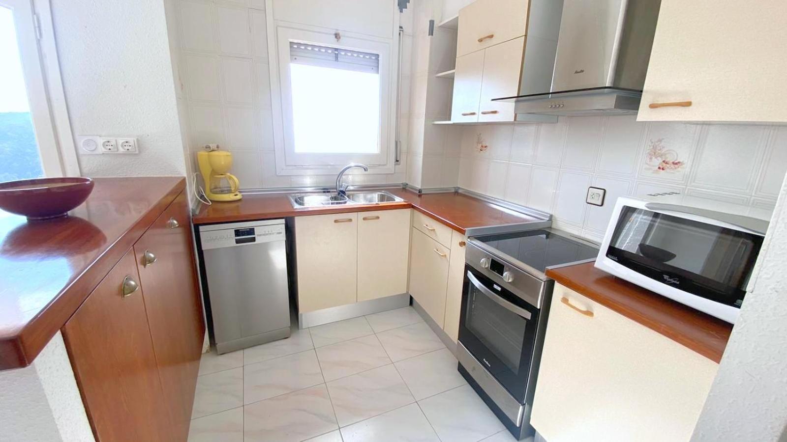 Garbinell 1 2 Apartment Roses Bagian luar foto
